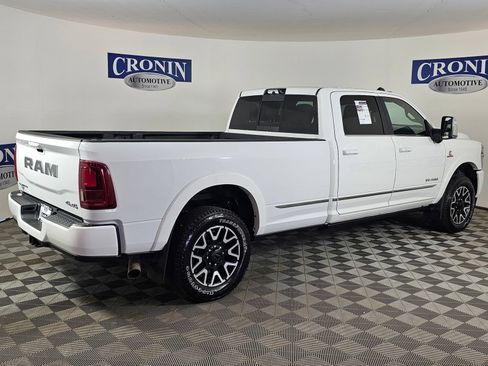 Used 2025 RAM 3500 Limited AWD/4WD image 34