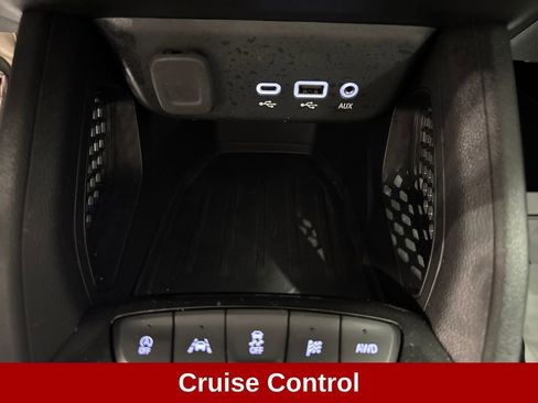 Used 2022 Chevrolet TrailBlazer LT w/ Convenience Package AWD/4WD image 17