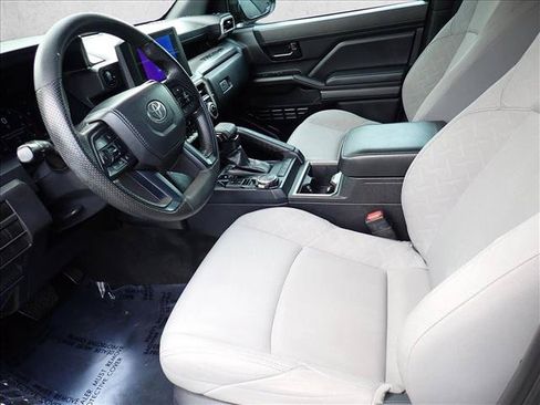 Used 2024 Toyota Tacoma SR5 AWD/4WD image 10