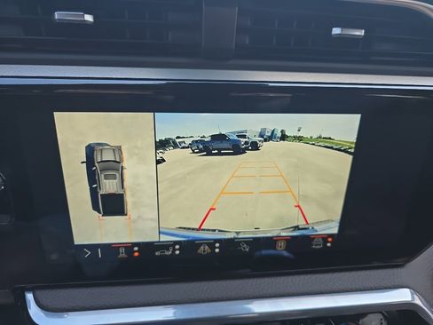 Used 2024 GMC Sierra 1500 Denali w/ Technology Package AWD/4WD image 29