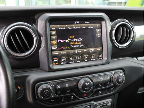 Certified 2021 Jeep Wrangler Unlimited Sahara AWD/4WD image 21