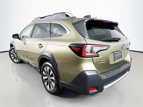 Used 2023 Subaru Outback Touring image 5