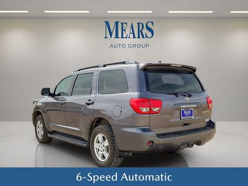 Used 2017 Toyota Sequoia SR5 w/ Premium Package image 4