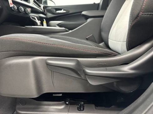 New 2026 Chevrolet Trax RS w/ Sunroof Package FWD image 10