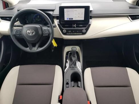 Used 2026 Toyota Corolla LE FWD image 15