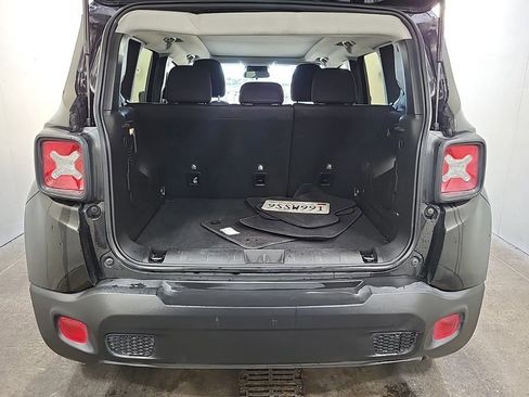 Used 2020 Jeep Renegade Latitude image 12