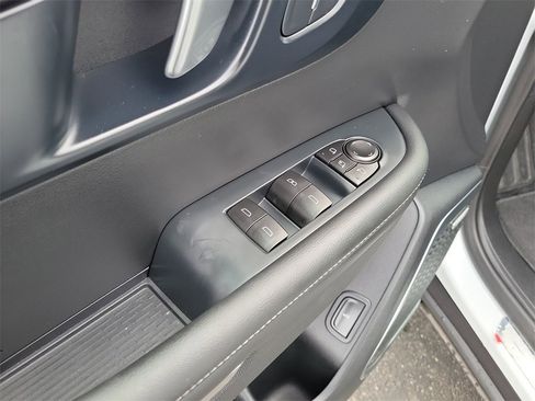 Used 2026 Buick Enclave Preferred image 23