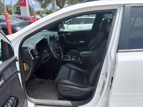 Used 2021 Kia Sportage S w/ S AWD Premium Package image 4