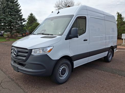 New 2025 Mercedes-Benz Sprinter 2500 image 3