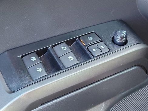 Used 2022 Toyota Tacoma TRD Off-Road w/ Technology Package RWD image 14