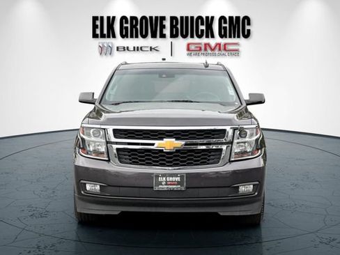 Used 2015 Chevrolet Suburban LT w/ Luxury Package RWD image 9