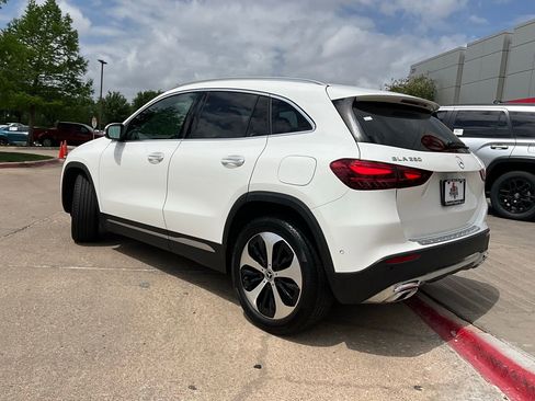 Used 2025 Mercedes-Benz GLA 250 image 8