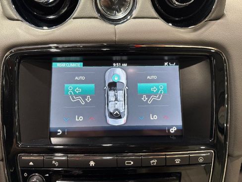 Used 2016 Jaguar XJ R-Sport RWD image 77