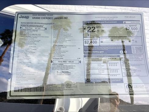 New 2025 Jeep Grand Cherokee Laredo image 16