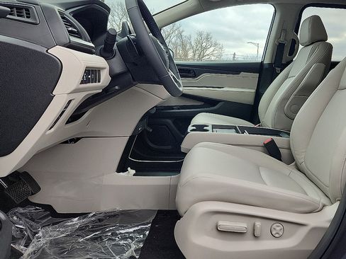 New 2027 Honda Odyssey EX-L image 9