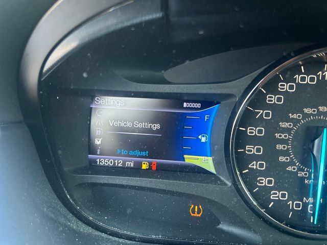 Used 2013 Ford Edge SEL w/ Driver Entry Pkg AWD/4WD image 9