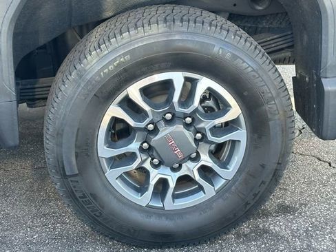 Certified 2022 GMC Sierra 2500 SLE w/ SLE Value Package; image 6