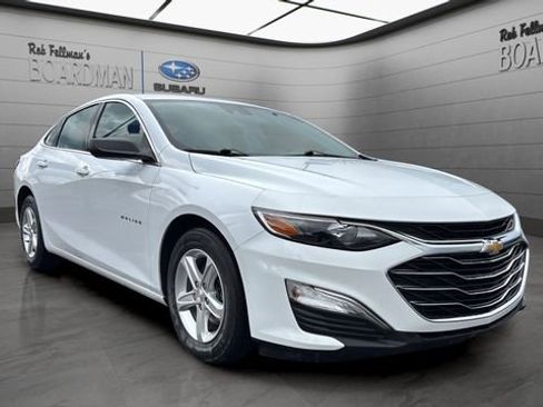 Used 2023 Chevrolet Malibu LS image 2