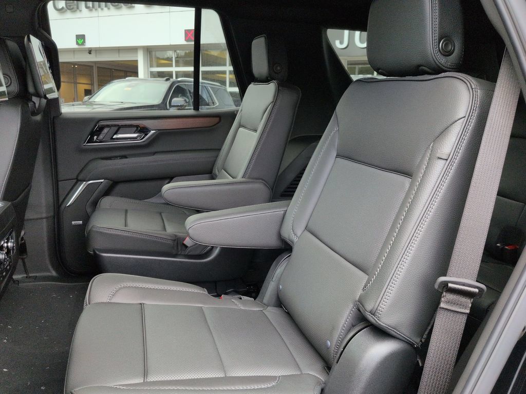 New 2026 GMC Yukon Denali w/ Advanced Technology Package AWD/4WD image 15