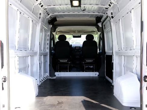 New 2026 RAM ProMaster 2500 w/ Convenience Group image 19