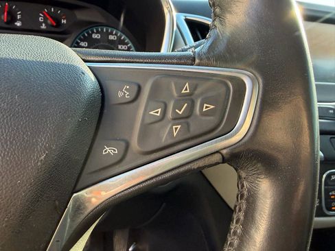 Used 2018 Chevrolet Equinox LT image 27