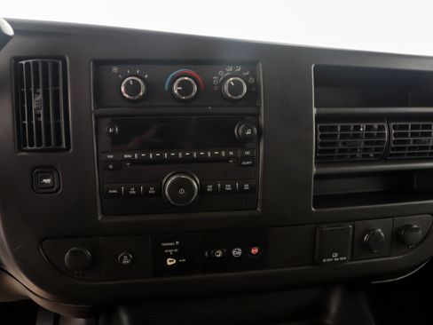 Used 2017 Chevrolet Express 3500 LT w/ LT Preferred Equipment Group RWD image 16
