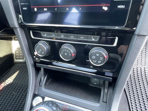 Used 2019 Volkswagen GTI SE w/ SE Experience Package image 27