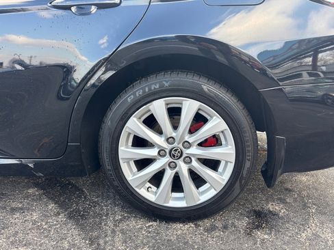 Used 2020 Toyota Camry LE image 28