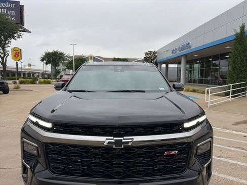 Used 2024 Chevrolet Traverse Z71 w/ Enhanced Driving Package image 7