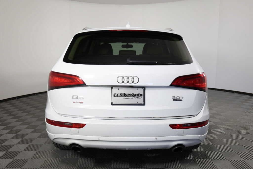 Used 2017 Audi Q5 2.0T Premium Plus w/ Technology Package AWD/4WD image 3