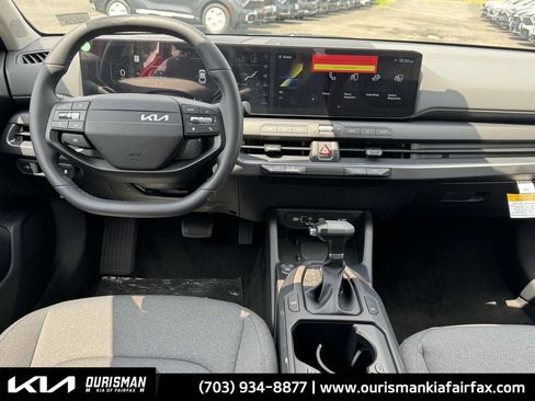 New 2025 Kia K4 EX image 8