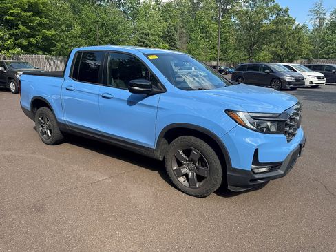 Certified 2024 Honda Ridgeline TrailSport image 1