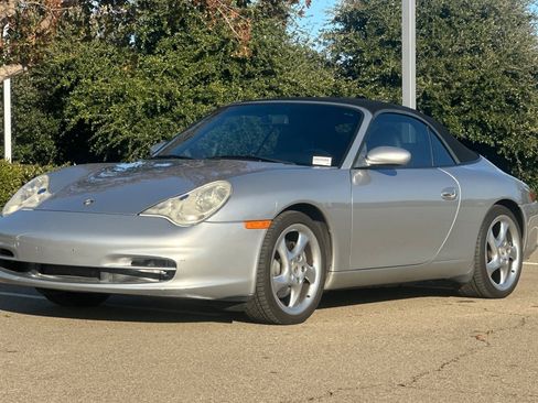 Used 2002 Porsche 911 Carrera 4 image 8