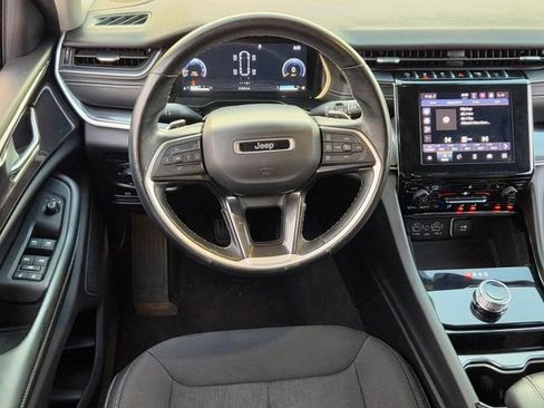 Used 2021 Jeep Grand Cherokee L Laredo w/ Luxury Tech Group I RWD image 13