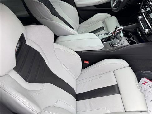 Used 2022 BMW M5 w/ Executive Package image 18