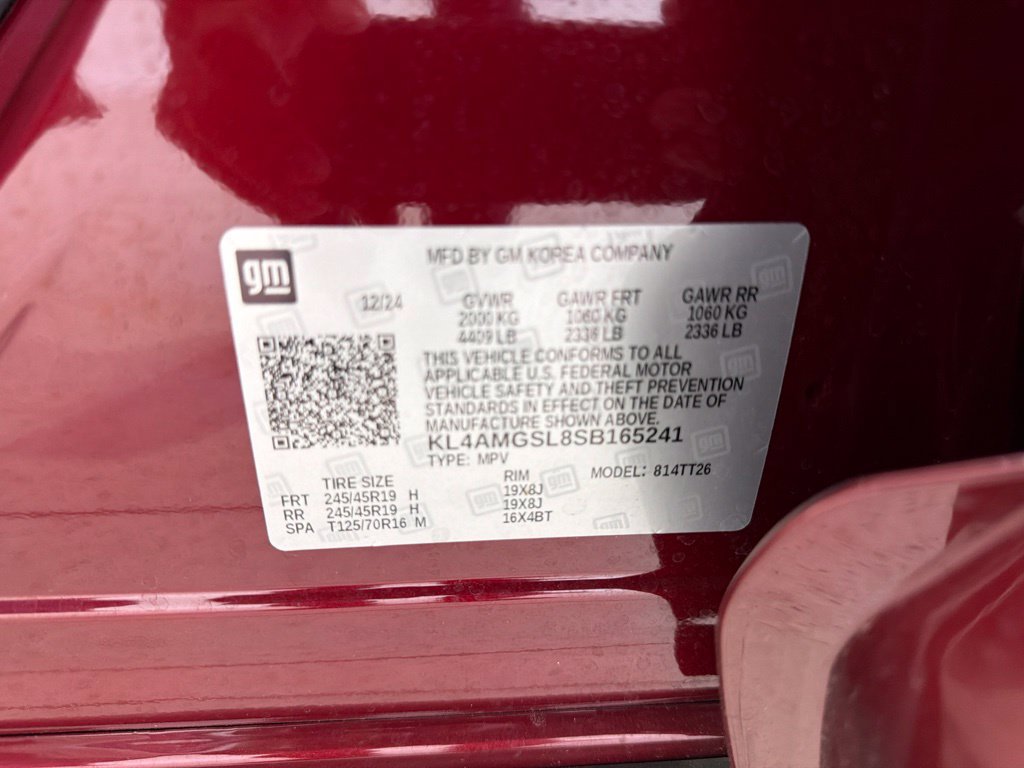 Used 2025 Buick Encore GX Avenir w/ Avenir Technology Package AWD/4WD image 34