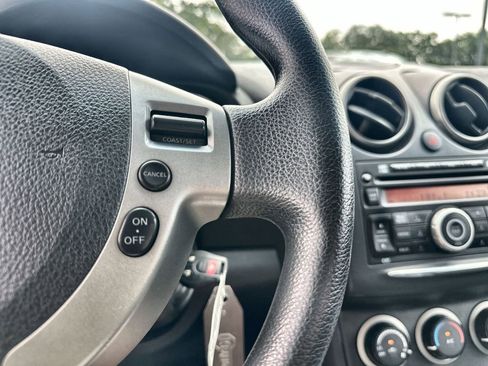 Used 2013 Nissan Rogue S FWD image 32
