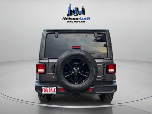 Used 2020 Jeep Wrangler Unlimited Sahara AWD/4WD image 6