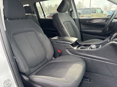 Used 2022 Jeep Grand Cherokee L Laredo w/ Luxury Tech Group I image 20