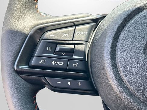 New 2025 Subaru Crosstrek 2.5i Limited w/ Crosstrek Mirror Package image 32