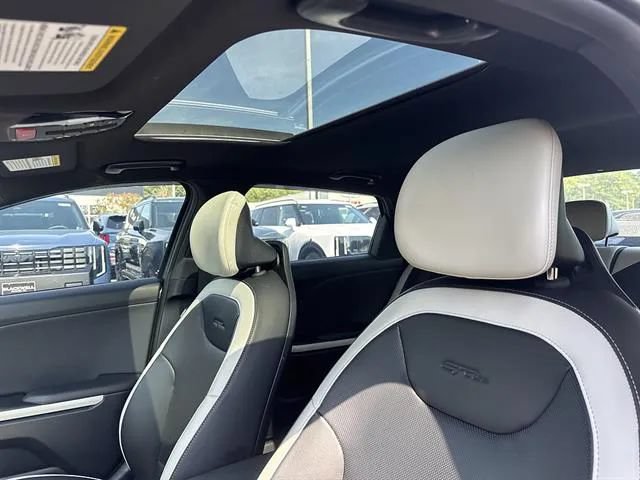 Certified 2025 Kia K4 GT-Line Turbo FWD image 14