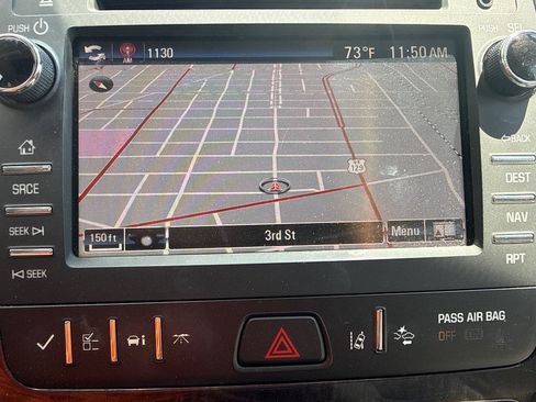 Used 2017 Buick Enclave Premium w/ Experience Buick Package FWD image 16
