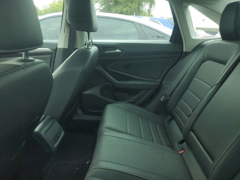 Used 2021 Volkswagen Jetta SE w/ SE Cold Weather Package FWD image 7