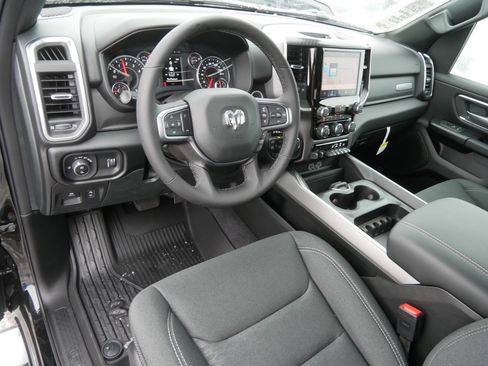 New 2026 RAM 1500 Big Horn AWD/4WD image 5
