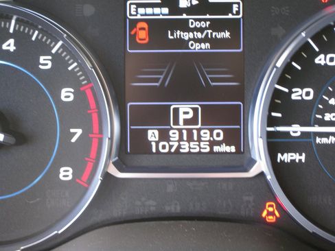 Used 2018 Subaru Forester 2.5i Touring image 11