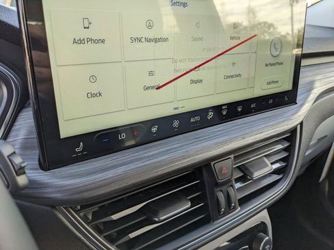 New 2026 Ford Escape SE w/ PHEV Premium Package image 24