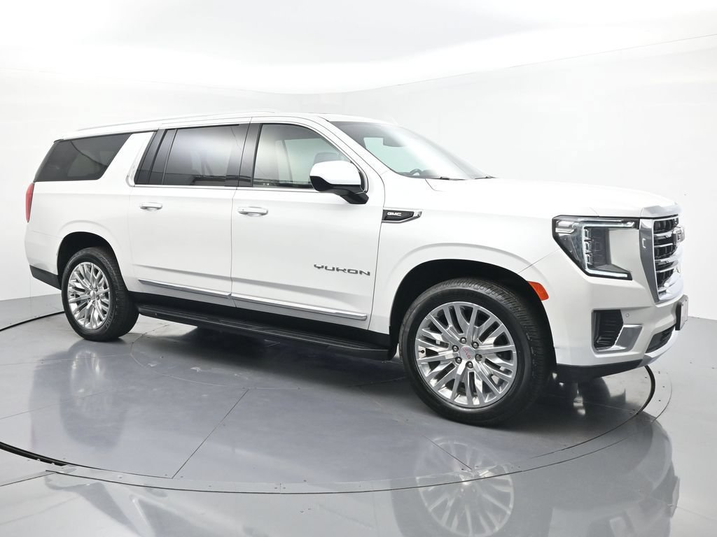 Used 2023 GMC Yukon XL SLT AWD/4WD image 7