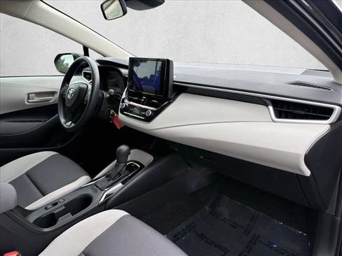 Certified 2025 Toyota Corolla LE FWD image 23