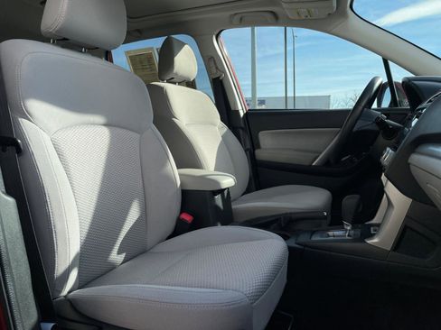 Used 2018 Subaru Forester 2.5i Premium w/ All-Weather Package image 2