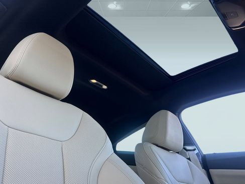 Used 2022 BMW 430i Coupe w/ M Sport Package image 25